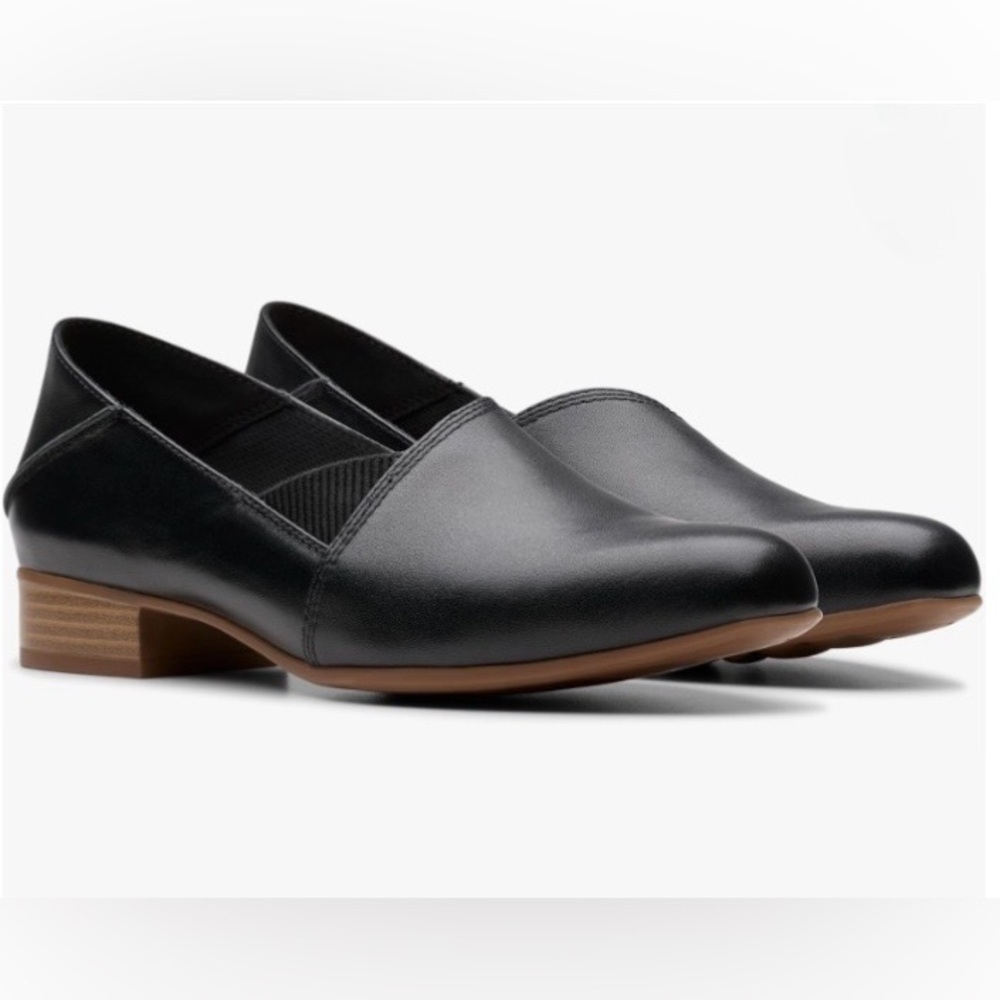 Clark’s Black Leather Low Block Heel Loafers Size 10